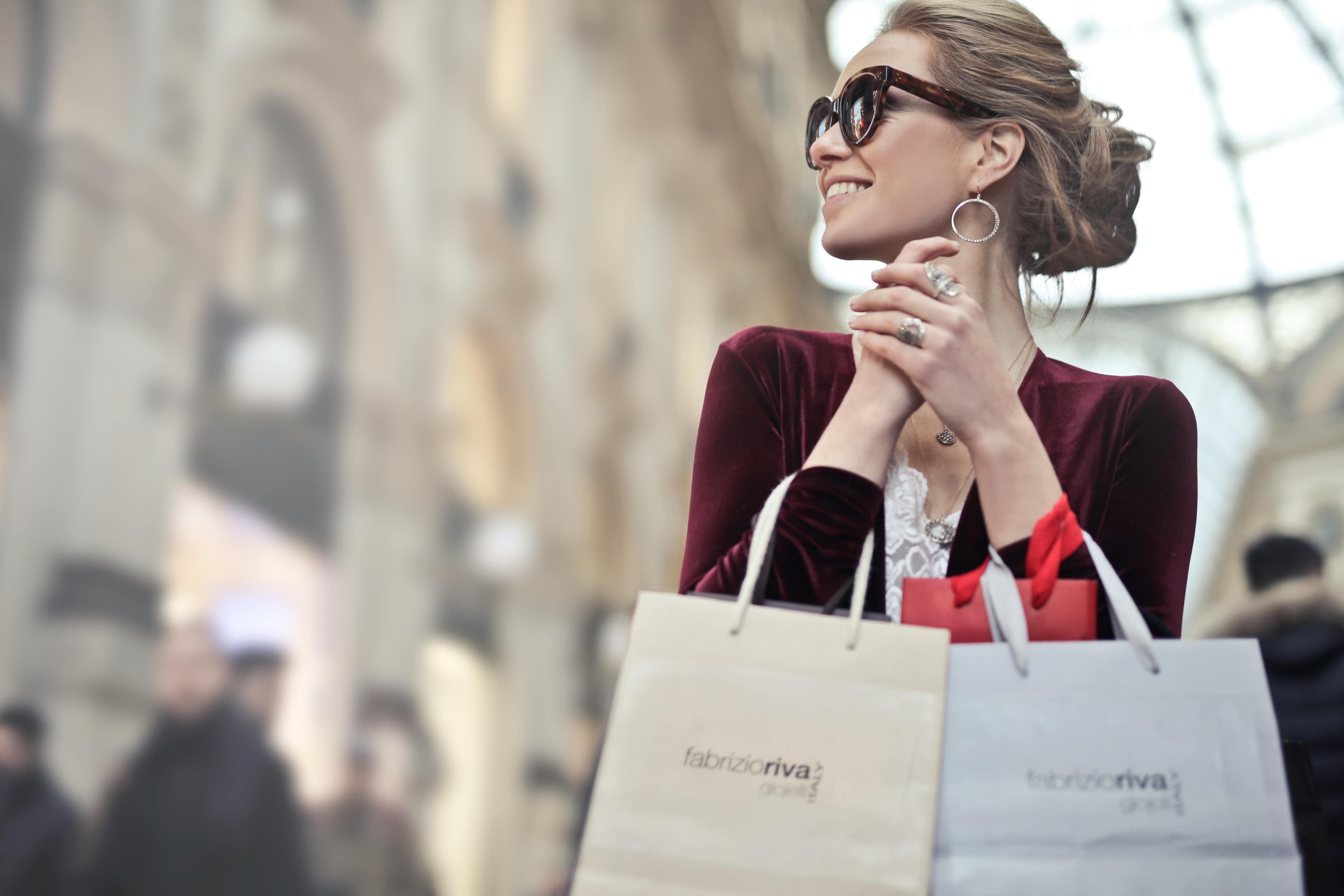4 Consumer Buying Behaviors You Must Know in 2025